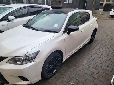 Lexus CT200h