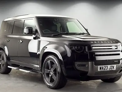 Used Land Rover Defender HSE Dynamic 250 HP (183 kW) 2023 Santorini black SUV