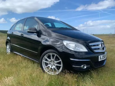 Used Mercedes B150 2008 Black MPV