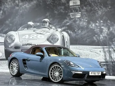 Used Porsche 718 Boxster 300 HP (220 kW) 2016 Blue Cabriolet