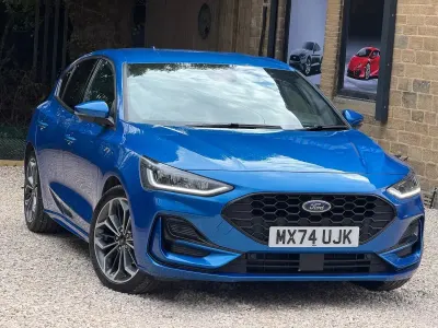 Used Ford Focus ST-Line X 100 HP (73 kW) 2024 Blue Hatchback