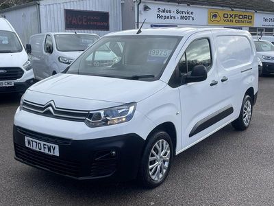 Używany Citroën Berlingo 100 KM (73 kW) 2020 Biały Minivan