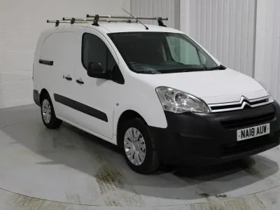 Second-hand Citroën Berlingo 100 CP (73 kW) 2018 Alb Monovolum