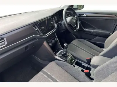 Used VW T-Roc SE 115 HP (84 kW) 2019 White SUV