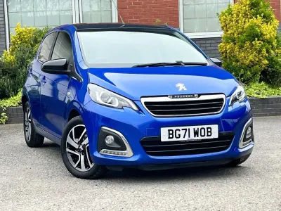 Second-hand Peugeot 108 Allure 71 CP (52 kW) 2021 Albastru