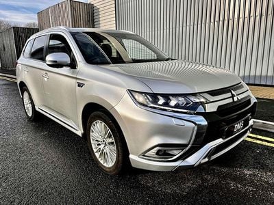 Silver Used 2018 Mitsubishi Outlander P-HEV Estate | £11,750 (Super price)