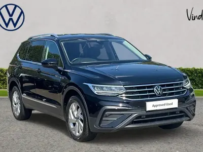 Used VW Tiguan Allspace Life 147 HP (108 kW) 2023 Black SUV