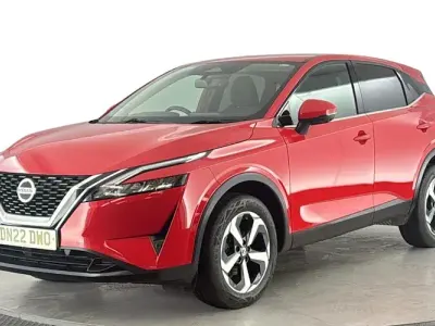 Used Nissan Qashqai N-Connecta 158 HP (116 kW) 2022 Red SUV