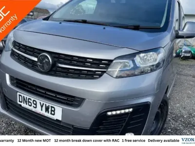 Second-hand Vauxhall Vivaro Sportive 100 CP (73 kW) 2019 Gri Monovolum