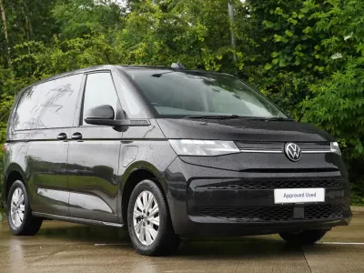 Used VW Multivan Life 218 HP (160 kW) 2024 Black MPV