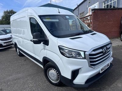 Maxus V90