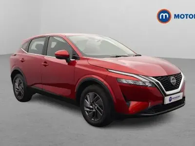 Used Nissan Qashqai Acenta Premium 140 HP (102 kW) 2023 Red SUV