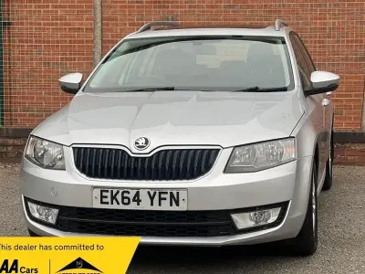 Używany Skoda Octavia SE 150 KM (110 kW) 2014 Srebrny Kombi