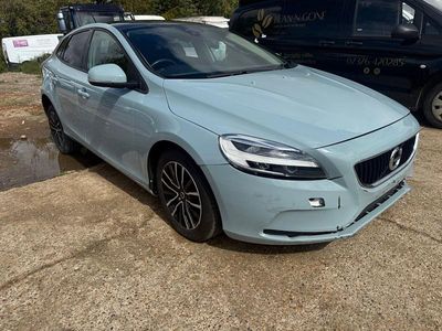 Used Volvo V40 Momentum 2018 Blue Estate