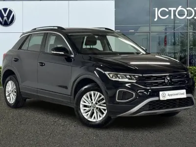 Used VW T-Roc Life 150 HP (110 kW) 2023 Black SUV