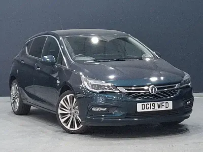 Second-hand Vauxhall Astra 150 CP (110 kW) 2019 Verde Hatchback
