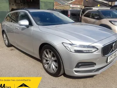 Used Volvo V90 Momentum 194 HP (142 kW) 2022 Estate