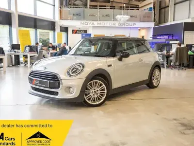 Used Mini Cooper Hatch 136 HP (100 kW) 2018 Silver Hatchback