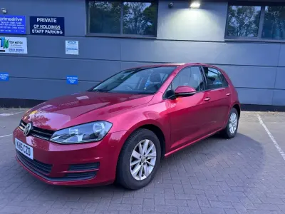 Usado VW Golf VIII Edition 2025 Vermelho Citadino