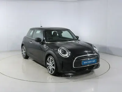 Używany Mini Cooper Exclusive 2022 Czarny Hatchback