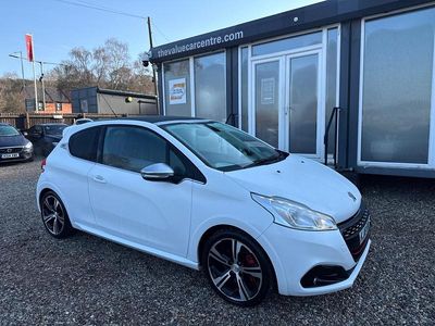 Used Peugeot 208 Prestige 208 HP (152 kW) 2018 White Hatchback