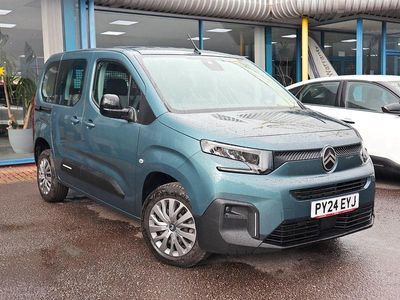 Used Citroën Berlingo PureTech 110 HP (80 kW) 2024 Blue MPV