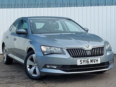 Second-hand Skoda Superb SE 150 CP (110 kW) 2016 Gri Hatchback
