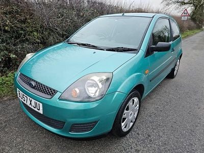 Green Used 2007 Ford Fiesta Style Hatchback | £1,250 (Fair price)
