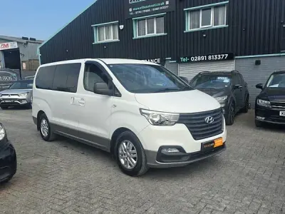 Used Hyundai I800 SE 170 HP (125 kW) 2019 White MPV