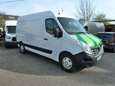 used Renault Master MM35 ENERGY dCi 135 Business Medium Roof Van