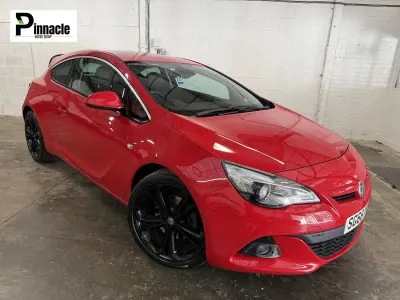 Używany Vauxhall Astra GTC Edition 120 KM (88 kW) 2016 Czerwony Hatchback