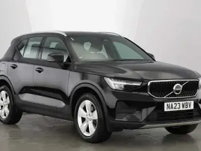 Usado Volvo XC40 Core 163 HP (119 kW) 2023 Preto SUV