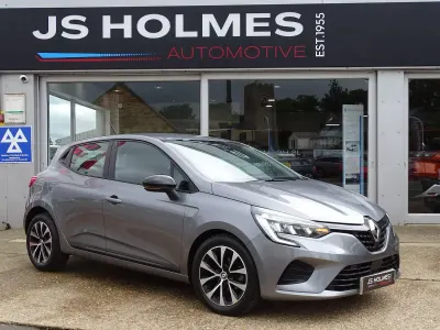 Used Renault Clio Evolution 90 HP (66 kW) 2023 Grey Hatchback