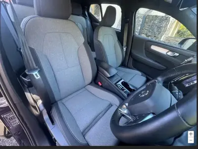 Używany Volvo XC40 Plus 2023 Czarny SUV