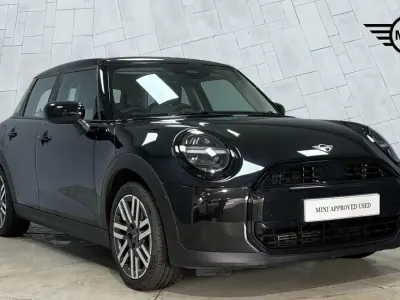 Used Mini Cooper Hatch 113 kW (154 HP) 2026 Black Hatchback