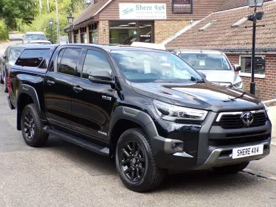 Used Toyota HiLux 204 HP (150 kW) 2025 Black Pickup
