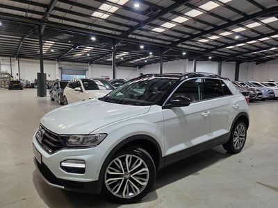 White Used 2019 VW T-Roc SE SUV | £16,480 (Fair price)