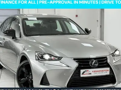 Begagnad Lexus IS300h Sport Line 223 HK (164 kW) 2018 Silver Sedan