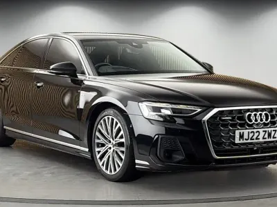 Begagnad Audi A8 S-Line 340 HK (250 kW) 2022 Svart Sedan