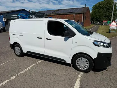 Used Vauxhall Vivaro 2019 White MPV
