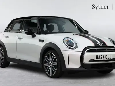 Used Mini Cooper Exclusive 134 HP (98 kW) 2024 White Hatchback