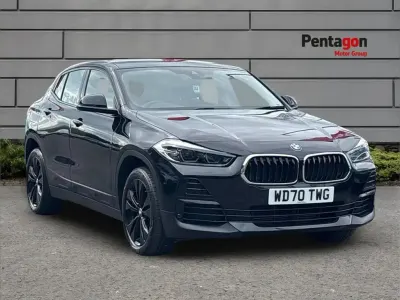 Begagnad BMW X2 Sport Line 140 HK (102 kW) 2021 Svart SUV