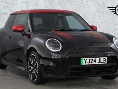 Used Mini Cooper SE Hatch 158 kW (215 HP) 2024 Black Hatchback