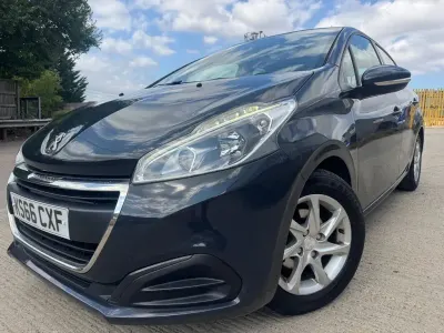 Used Peugeot 208 Active 75 HP (55 kW) 2016 Grey Hatchback