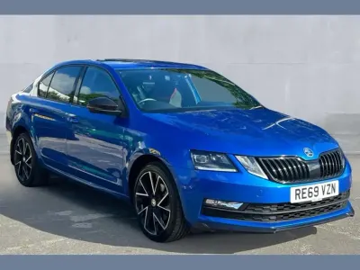 Used Skoda Octavia SportLine 150 HP (110 kW) 2019 Race blue metallic Hatchback