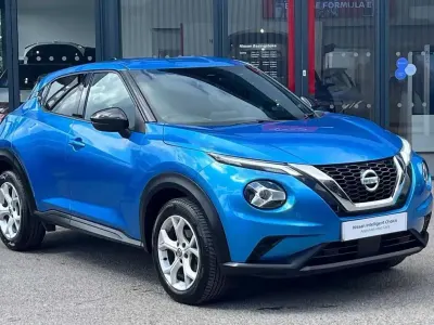 Gebraucht Nissan Juke N-Connecta 112 PS (82 kW) 2021 Blau SUV