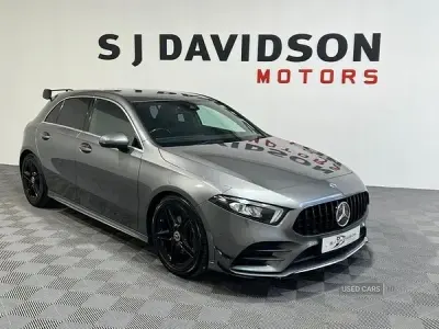 Begagnad Mercedes A200 AMG line 163 HK (119 kW) 2020 Grå Halvkombi