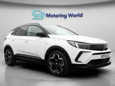 Second-hand Vauxhall Grandland X Ultimate 130 CP (95 kW) 2024 Alb SUV