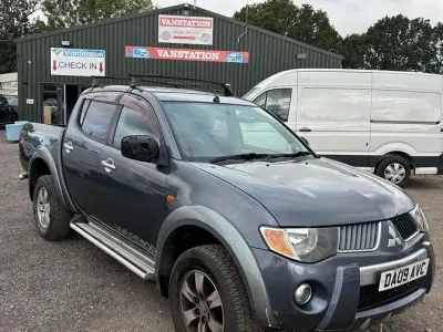 Used Mitsubishi L200 Warrior 134 HP (98 kW) 2009 Grey Pickup