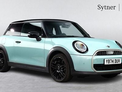Used Mini Cooper Hatch 154 HP (113 kW) 2024 Green Hatchback